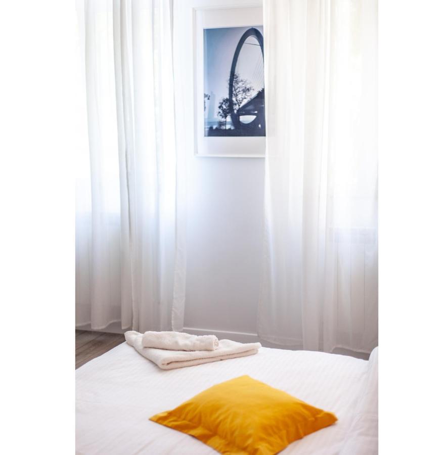 Modern Studio In The Heart Of Iasi Exterior photo
