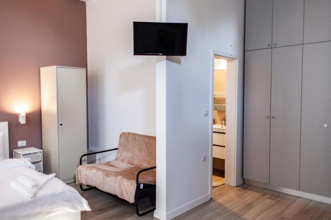 Modern Studio In The Heart Of Iasi Exterior photo